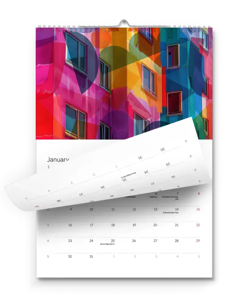 Calendario de pared que muestra la portada y la página mensual debajo